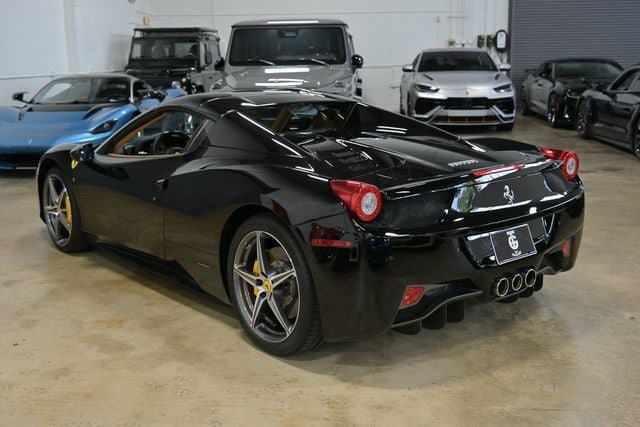 Used 2013 Ferrari 458 Spider RWD image 18