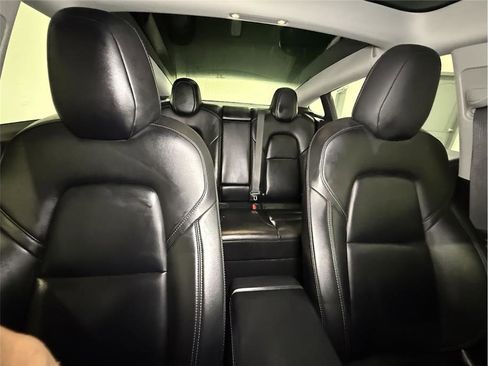 Used 2018 Tesla Model 3 Long Range image 29