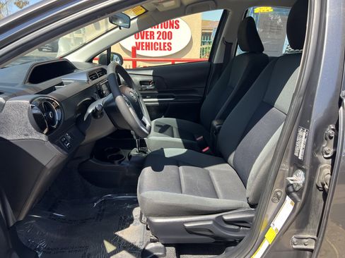 Used 2016 Toyota Prius C Three FWD image 12
