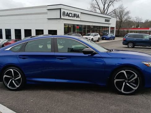 Used 2022 Honda Accord Sport image 7