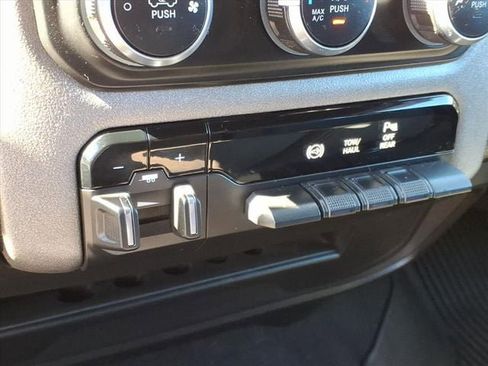 Used 2022 RAM 3500 Tradesman image 20