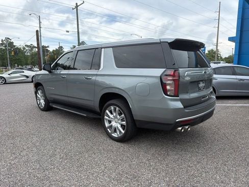 Used 2023 Chevrolet Suburban High Country RWD image 6