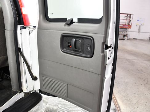 Used 2013 Chevrolet Express 3500 LT w/ LT Preferred Equipment Group RWD image 45