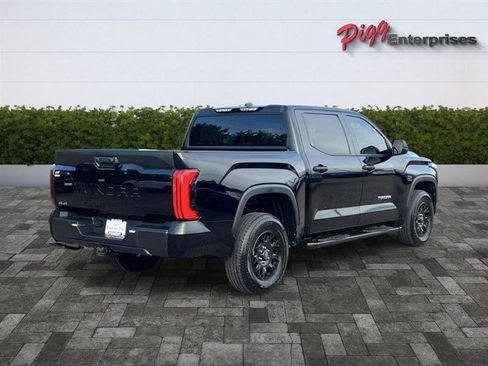 Used 2025 Toyota Tundra SR5 AWD/4WD image 8