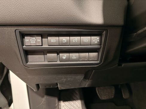 Used 2024 Toyota Tundra Limited image 16