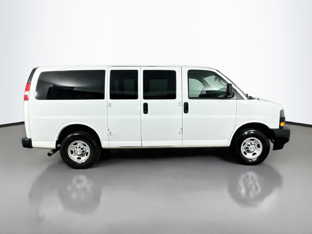 Used 2021 Chevrolet Express 2500 LS w/ Driver Convenience Package RWD image 9