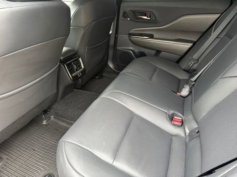 Used 2026 Toyota Crown AWD/4WD image 17