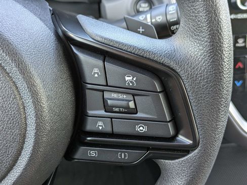 Certified 2025 Subaru Crosstrek 2.0i Premium image 24