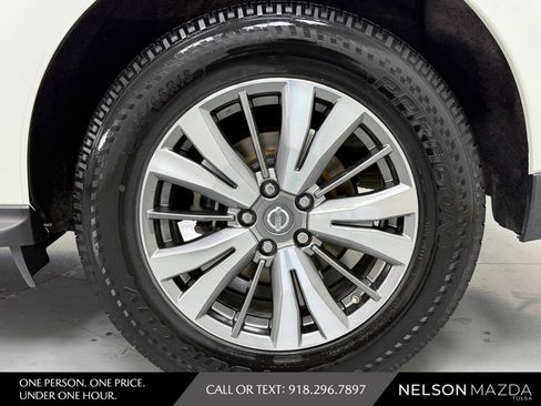Used 2018 Nissan Pathfinder S FWD image 12