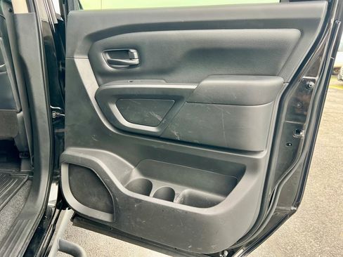 Used 2021 Nissan Titan S w/ S Utility Package image 34