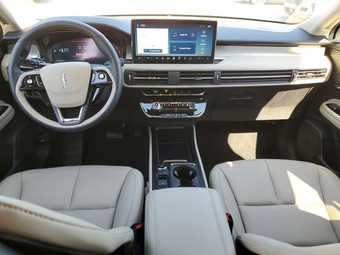 New 2026 Lincoln Corsair Premiere image 15