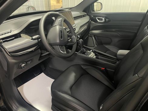 New 2026 Jeep Compass Latitude image 8