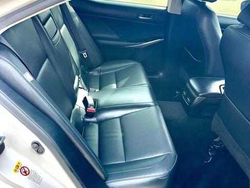 Used 2017 Lexus IS 200t w/ Navigation System Package RWD image 17