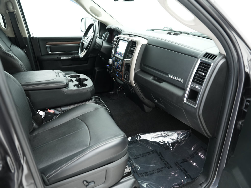 Used 2018 RAM 1500 Laramie w/ Convenience Group AWD/4WD image 23