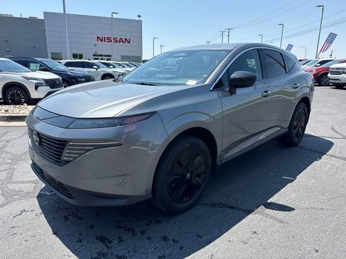 Used 2025 Nissan Murano SV AWD/4WD image 8