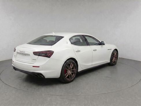 Used 2019 Maserati Ghibli S RWD image 4