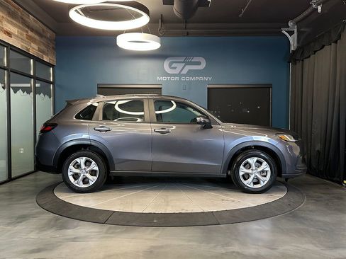 Used 2025 Honda HR-V LX image 2
