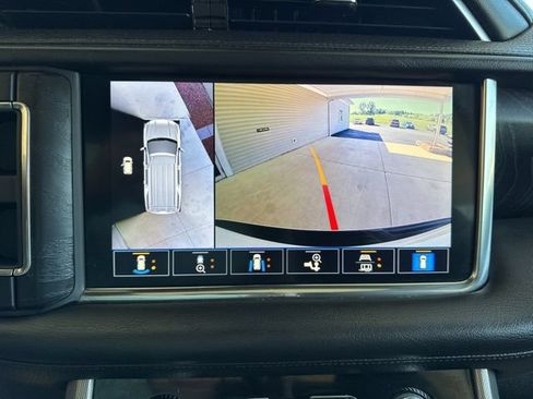 Used 2021 GMC Yukon Denali w/ Denali Ultimate Package AWD/4WD image 22