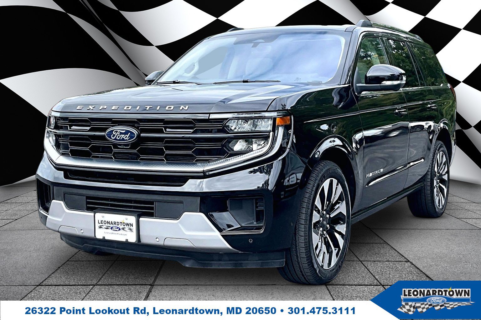 Used 2025 Ford Expedition Platinum w/ Driver's Package AWD/4WD image 1