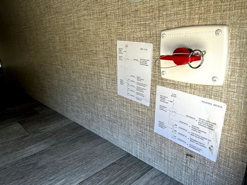 Used 2022 Ford F150 image 16