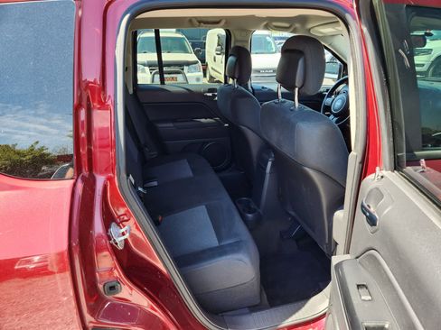 Used 2013 Jeep Compass Latitude image 23