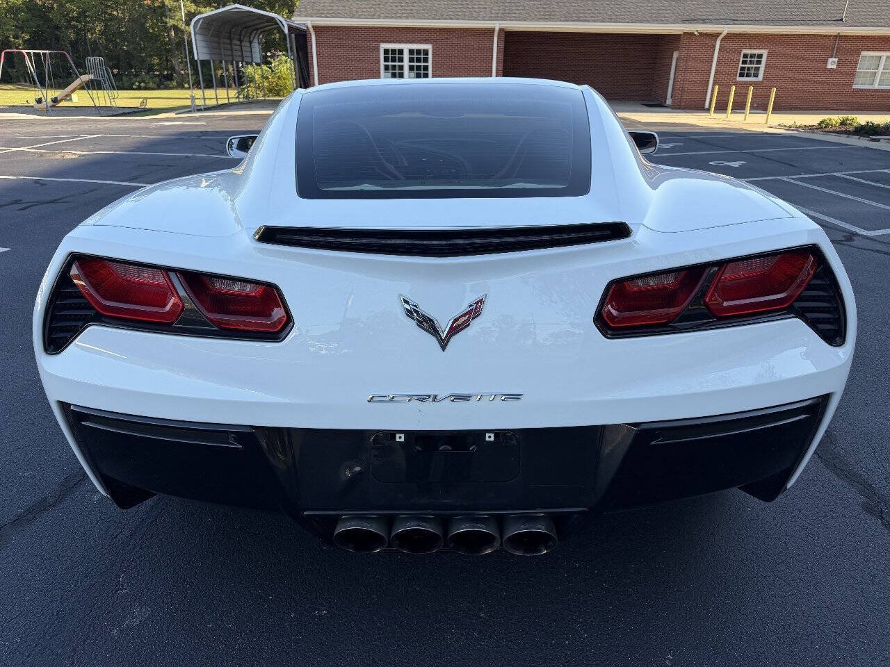 Used 2018 Chevrolet Corvette Stingray Coupe w/ 1LT RWD image 6