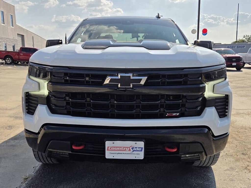 Used 2023 Chevrolet Silverado 1500 LT Trail Boss w/ Protection Package AWD/4WD image 2