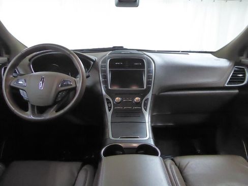 Used 2016 Lincoln MKX Reserve w/ Luxury Package AWD/4WD image 9