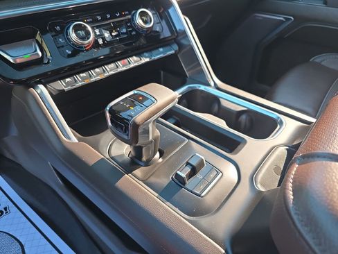 Used 2023 GMC Sierra 1500 Denali w/ Technology Package image 24