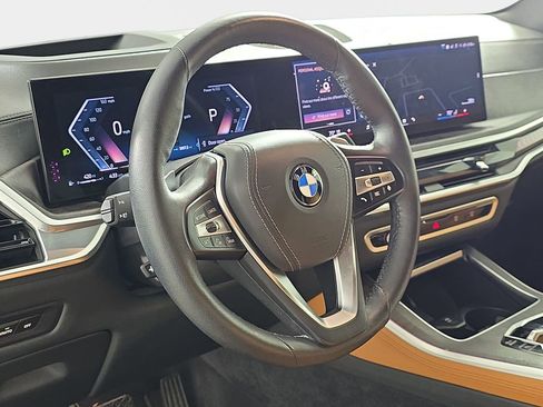 Used 2024 BMW X5 xDrive40i w/ Premium Package image 19