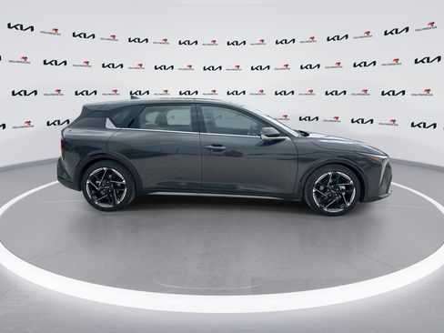 New 2026 Kia K4 GT-Line FWD image 9