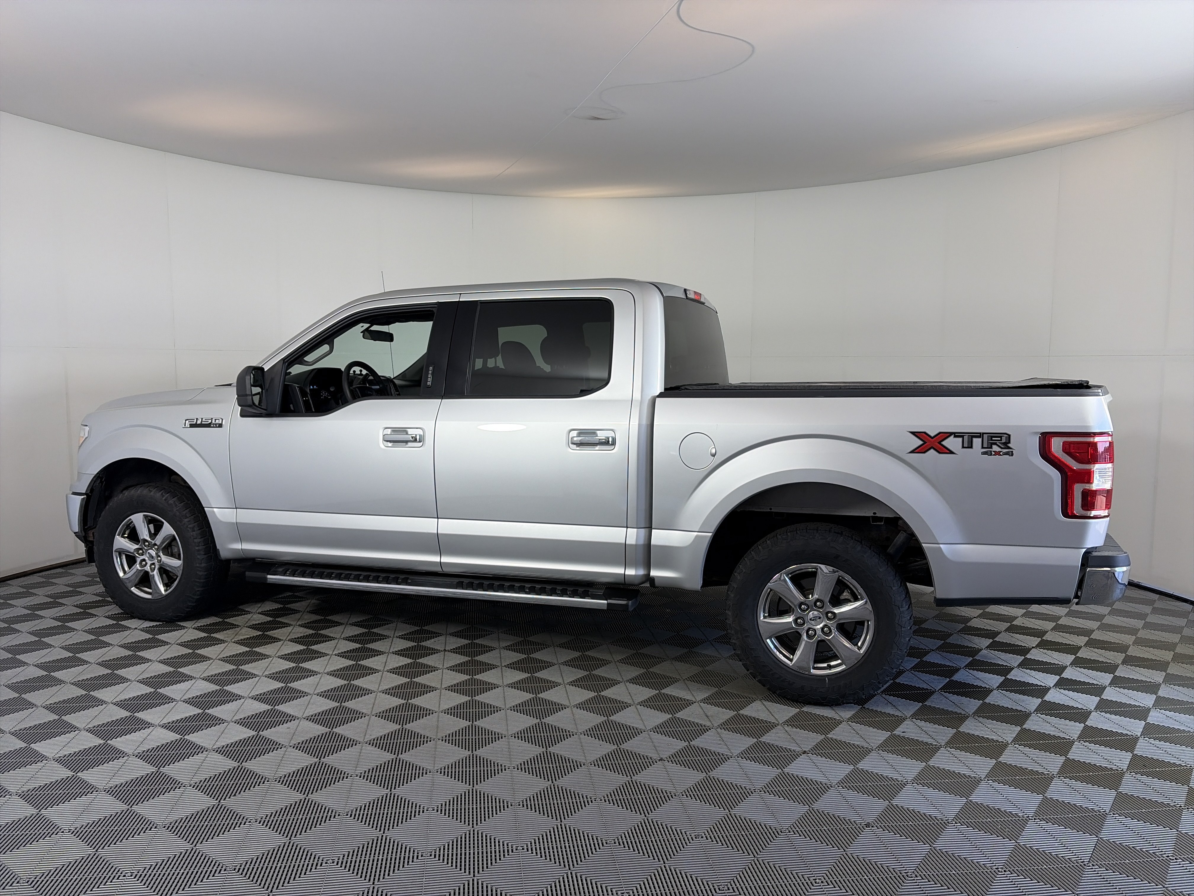 Used 2019 Ford F150 XLT w/ XTR Package AWD/4WD image 8