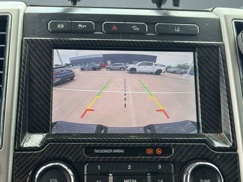 Used 2021 Ford F250 Lariat AWD/4WD image 22