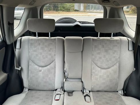 Used 2011 Toyota RAV4 4WD w/ Base L4 Extra Value Pkg image 24