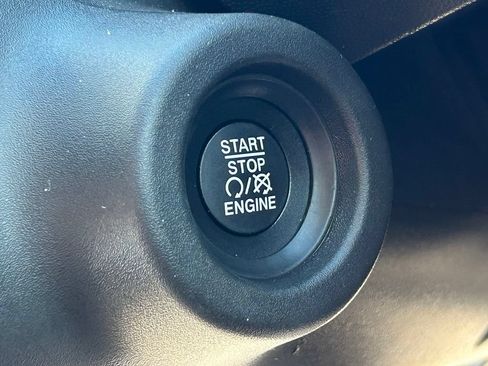 Used 2024 RAM ProMaster 2500 FWD image 21