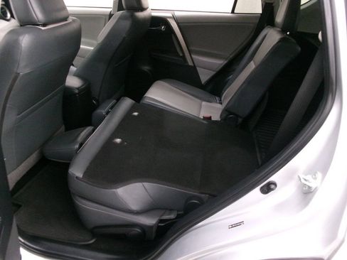 Used 2013 Toyota RAV4 Limited AWD/4WD image 25