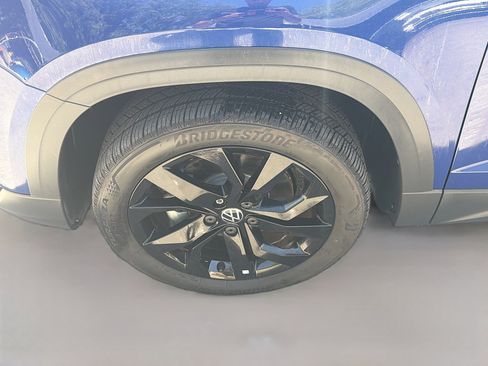 Used 2022 Volkswagen Taos SE image 36