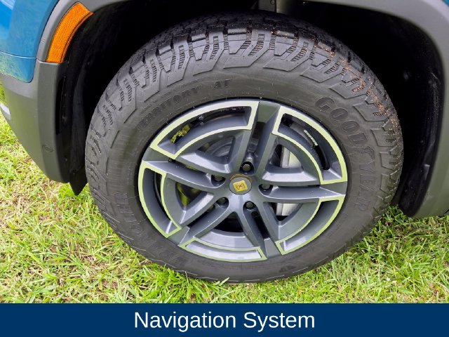 Used 2025 Rivian R1S Adventure Dual AWD/4WD image 8