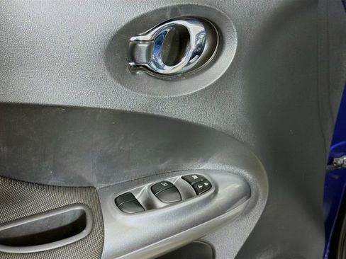 Used 2016 Nissan Juke SV image 18