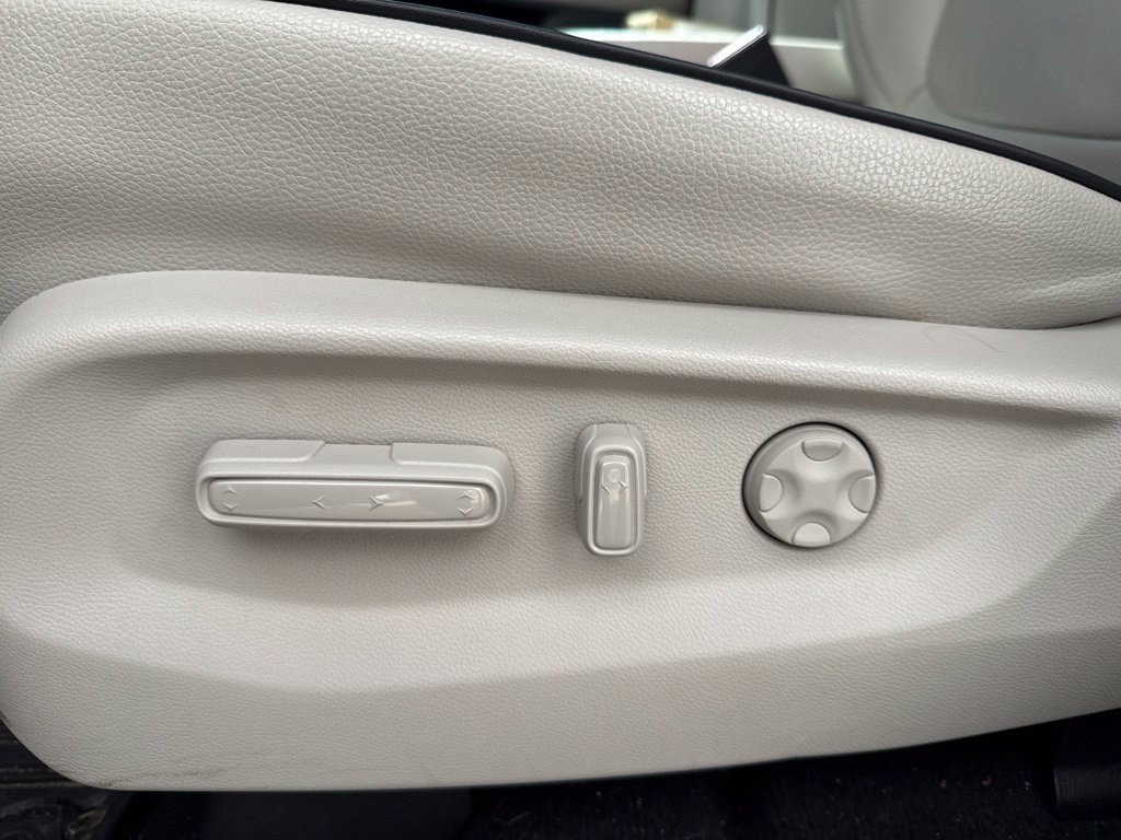 Certified 2026 Honda Odyssey Touring image 11