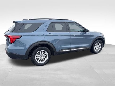 Used 2025 Ford Explorer Active image 7