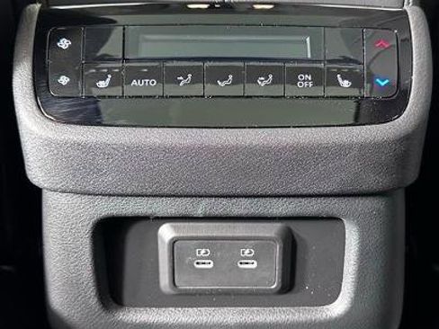 Certified 2026 INFINITI QX60 Luxe w/ Cargo Package FWD image 21