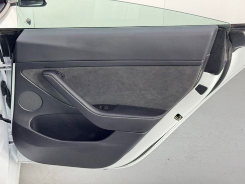 Used 2022 Tesla Model 3 image 45