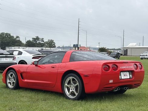 Used 2001 Chevrolet Corvette Coupe RWD image 8