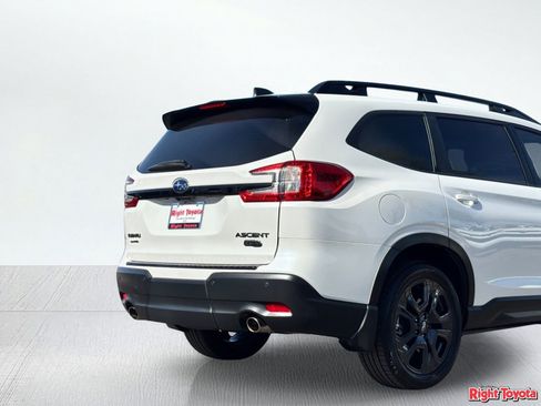 Used 2023 Subaru Ascent Onyx Edition Limited AWD/4WD image 10