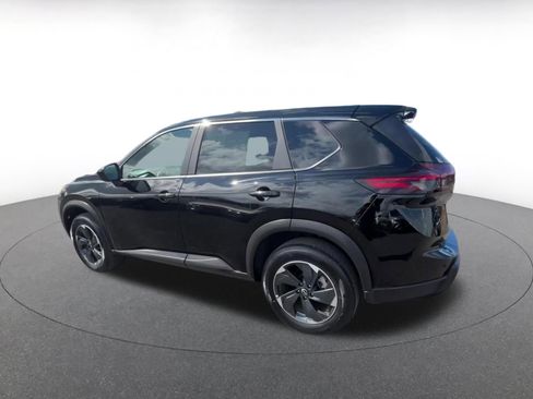 Used 2025 Nissan Rogue SV AWD/4WD image 10