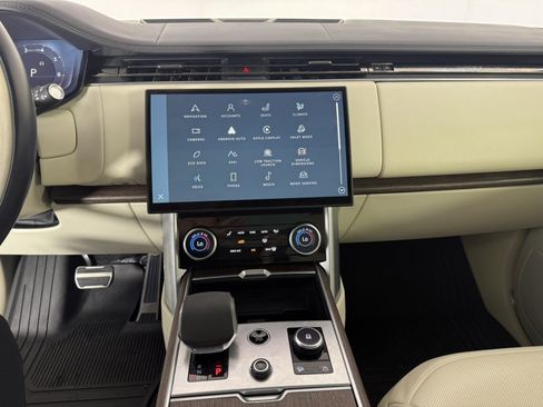 Used 2023 Land Rover Range Rover SE AWD/4WD image 19