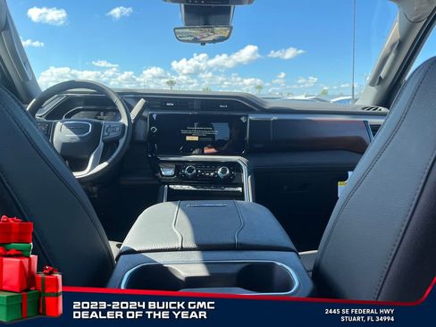 New 2026 GMC Sierra 2500 Denali w/ Denali Reserve Package image 32