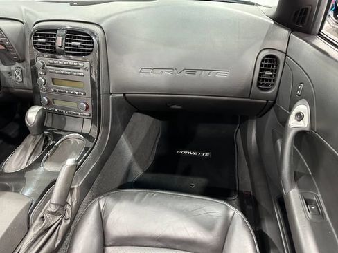 Used 2009 Chevrolet Corvette Convertible w/ Preferred Equipment Group RWD image 15