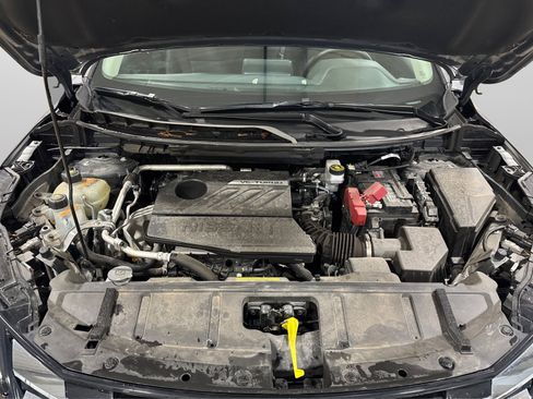 Used 2025 Nissan Rogue SV image 11